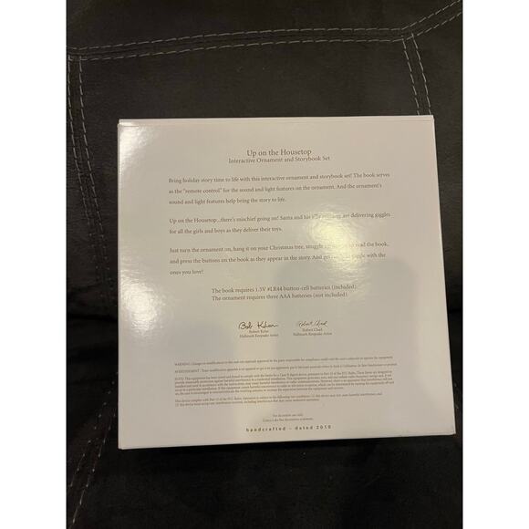 2010 Hallmark UP ON THE HOUSETOP Interactive Ornament & Story Book New - Picture 2 of 3